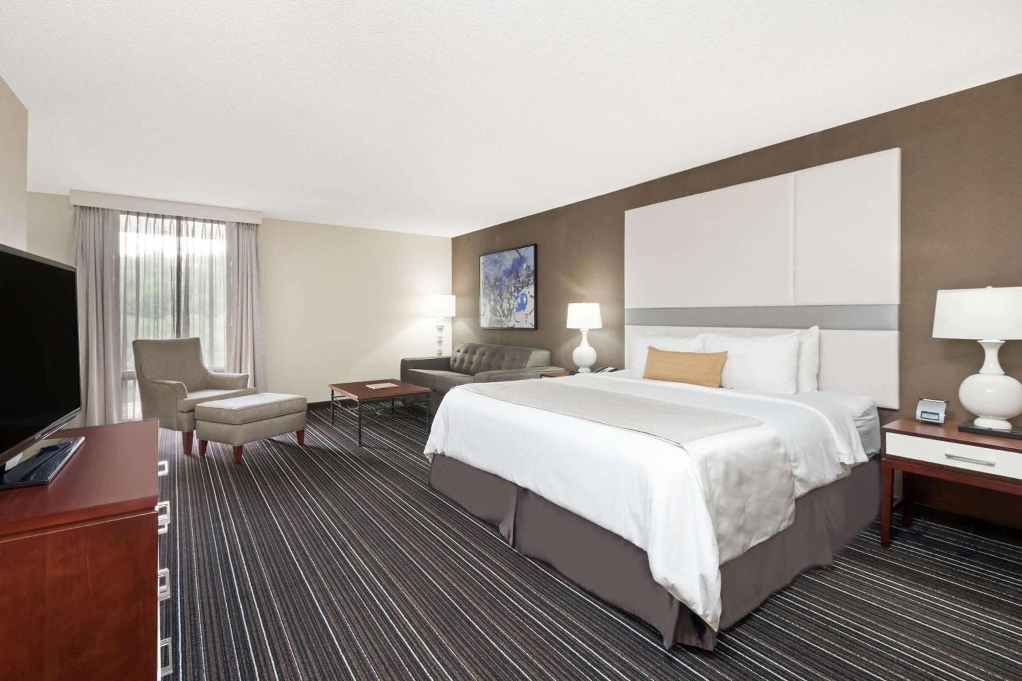 Отель Sonesta Atlanta Northwest Marietta - The Battery Экстерьер фото